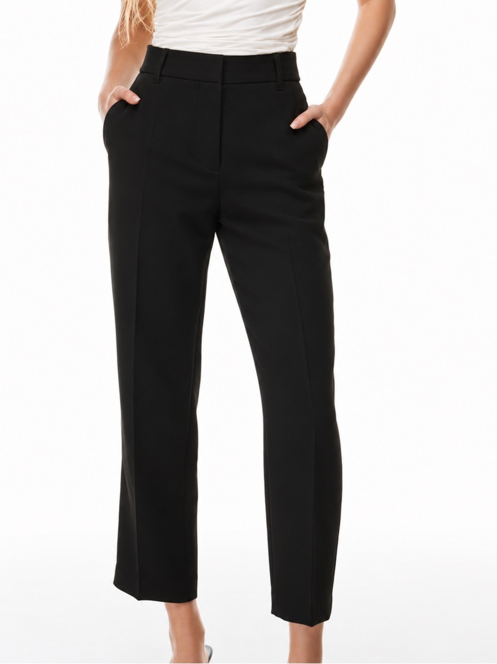 Aritzia Wilfred Black Japanese Crepe Pants Size 6